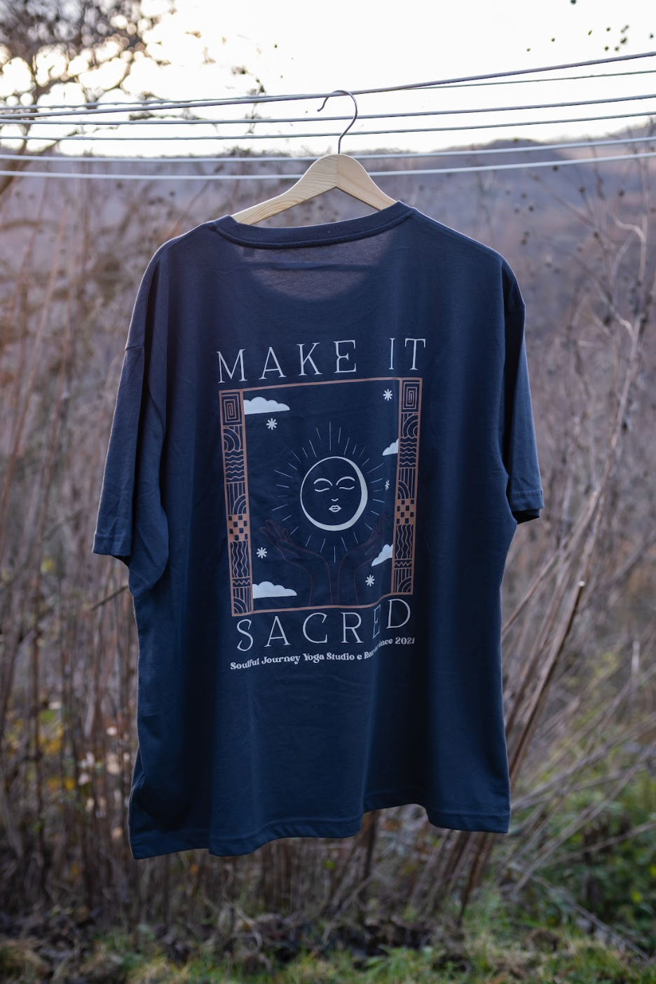 T-Shirt Make It Sacred Indian Grey